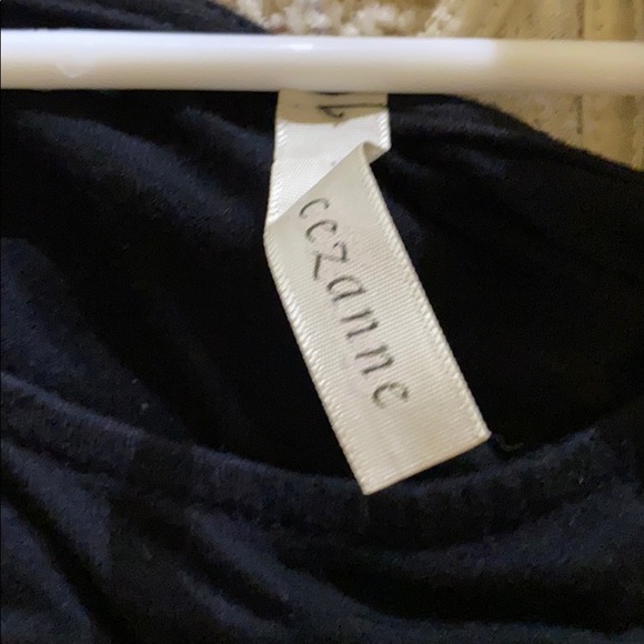 This is a long sleeve black top. - Picture 2 of 4